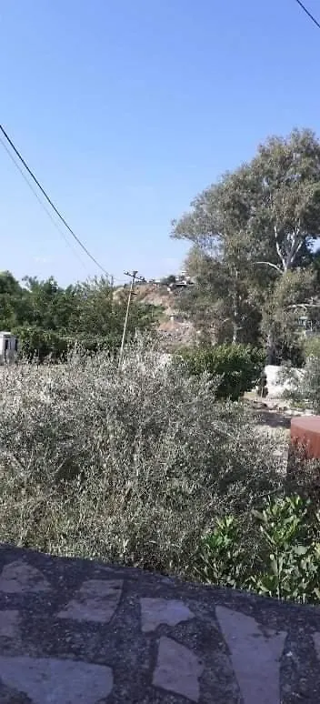 Saranda Camping Riverside Room אלבניה